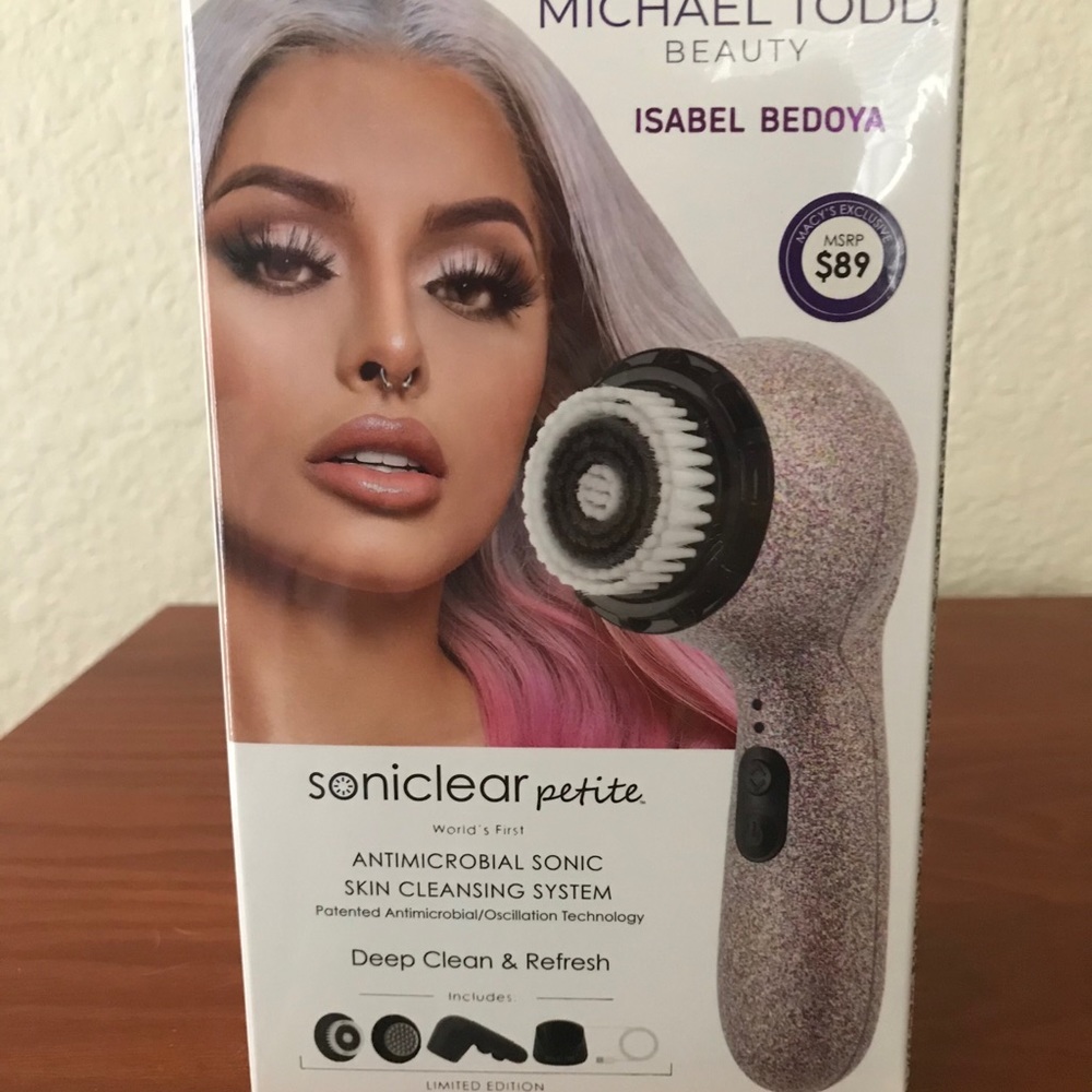 Michael Todd limited edition Isabel Bedoya.